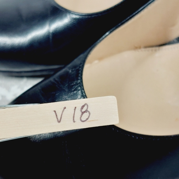 Nine West Burg Leather Black Almond Toe Heeled Pumps V18 - Picture 14 of 14